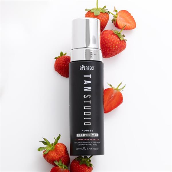 Bperfect Tan Studio strawberry med-dark